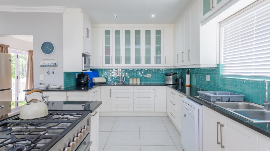 4 Bedroom Property for Sale in Agulhas Western Cape